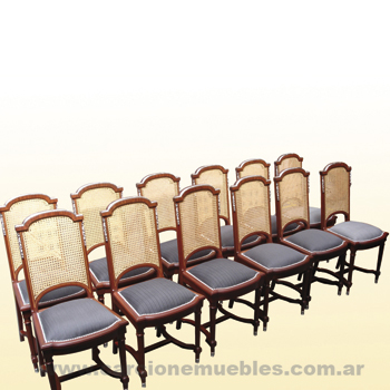 Juego de sillas restauradas