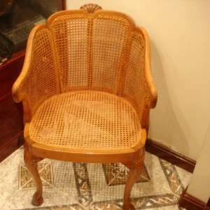 Sillón Reina Ana, restauración completa